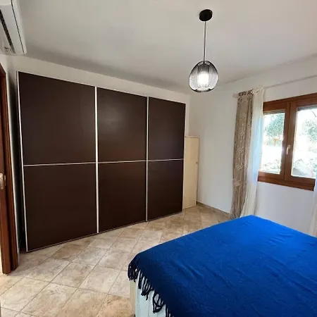 Condominio Aleagnus Сан-Теодоро